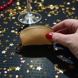 🦄 Portland Leather Taco Keychain in Champagne!